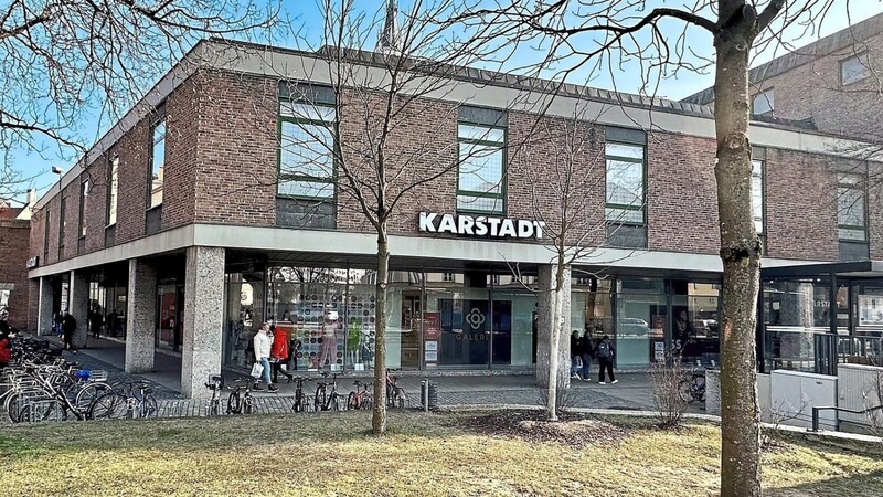 Die Türen bleiben offen: Die Filiale von Galeria Kaufhof Karstadt in Landshut gibt es auch weiterhin.