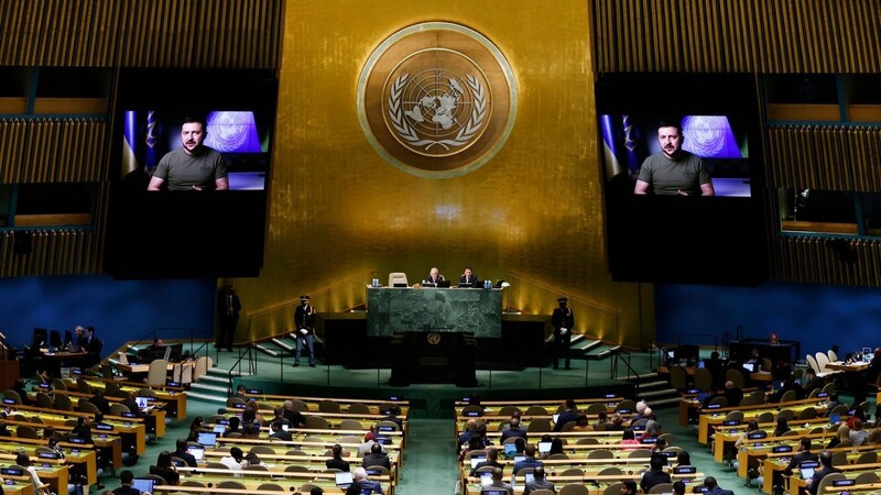 Bei der UN-Vollversammlung distanzieren sich immer mehr Länder von Moskau.