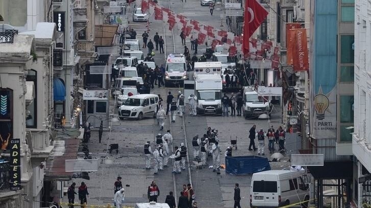Bei einem neuerlichen Anschlag sind am Samstag in Istanbul mindestens fünf Menschen getötet und zwanzig weitere verletzt worden.