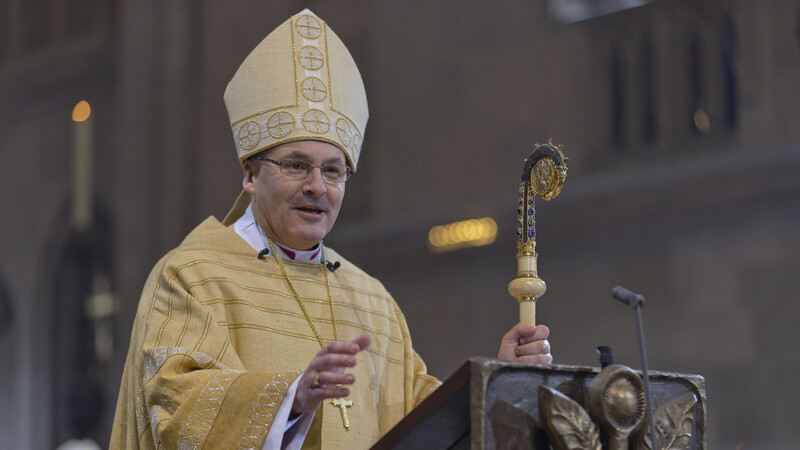Erzbischof Marx hat Prof. Rudolf Voderholzer zum Bischof geweiht. (Foto: Ordinariat)