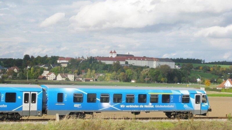 Diesel-Züge wie dieser fahren momentan hauptsächlich im "Linienstern Mühldorf". Das könnte sich 2024 ändern. (Symbolbild)
