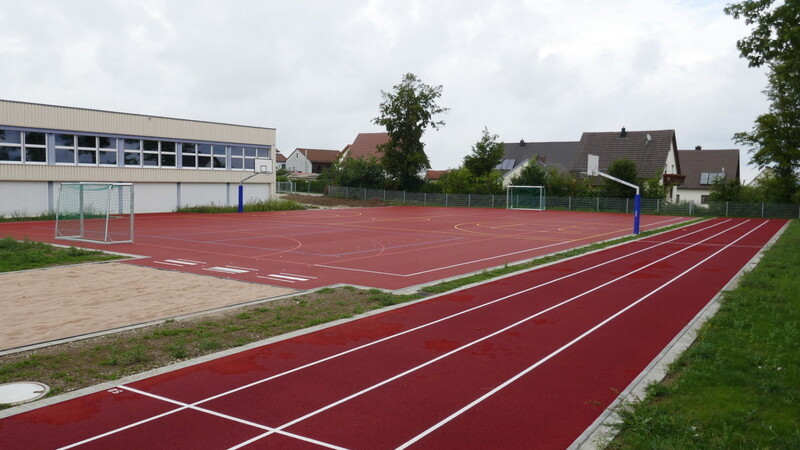 Die Freisportanlagen an der Grund- und Mittelschule wurden komplett erneuert