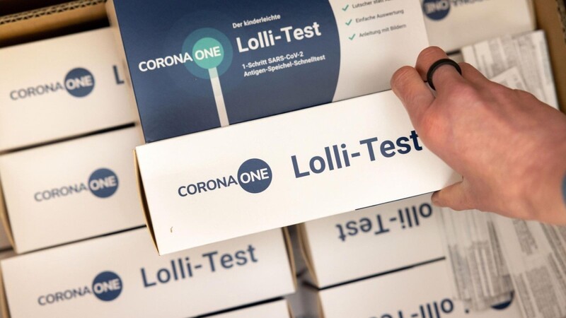 Ab Montag ersetzen die sogenannten Lolli-Tests den bisherigen Gurgel-Test an den Grund- und Förderschulen im Landkreis Cham.