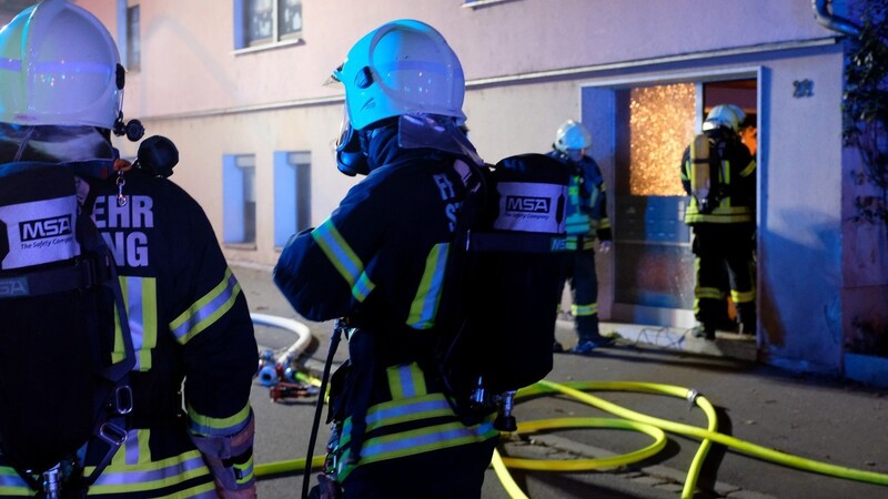 Ein Rauchmelder alarmierte die FFW Straubing zu einem Wohnungsbrand.