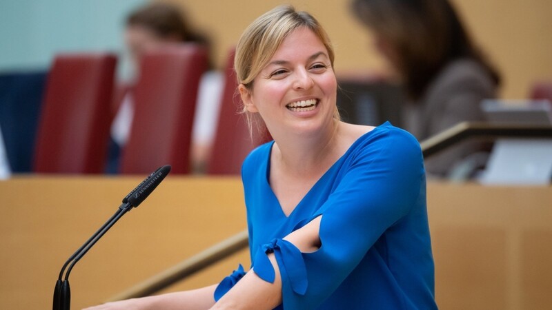 Grünen-Landtagsfraktionschefin Katharina Schulze (Archivfoto) gehen die Eigenmächtigkeiten der Staatsregierung zu weit.