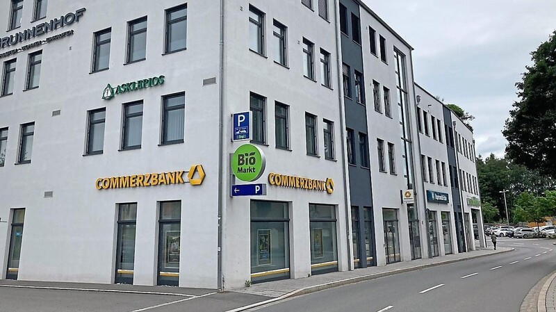 Die Commerzbankstandorte in Cham und Furth im Wald bleiben bestehen. Roding, Waldmünchen und Bad Kötzting ereilt hingegen spätestens 2022 das Aus.