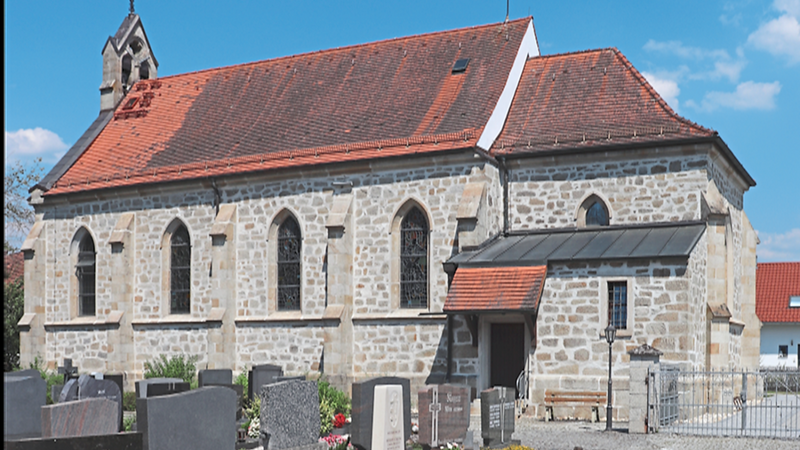 Vor exakt 135 Jahren wurde die erste Messe in der Aschenauer Kirche gehalten.