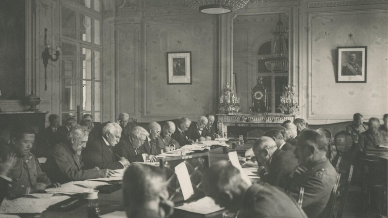 Die Verhandlungen für den Vertrag von Versailles.