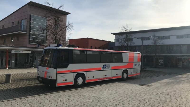 Die Aicher Group mit Sitz in München betreibt den Testbus im Auftrag des Freisinger Landratsamtes.