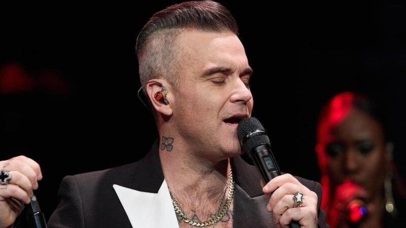 Robbie-Williams-Fans waren schnell. Das Deutschland-Konzert im kommenden Jahr war innerhalb einer halben Stunde ausverkauft. (Symbolbild)