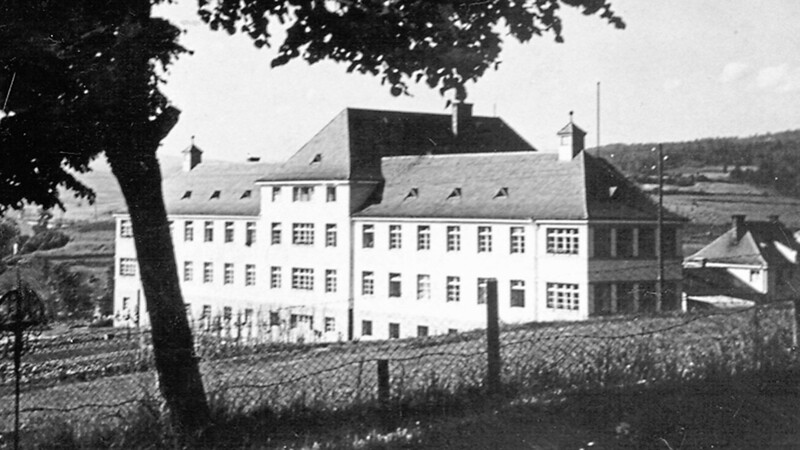 So sah das Krankenhaus in Zwiesel im Jahr 1965 aus. Am 14. September wird das 90. Jubiläum gefeiert