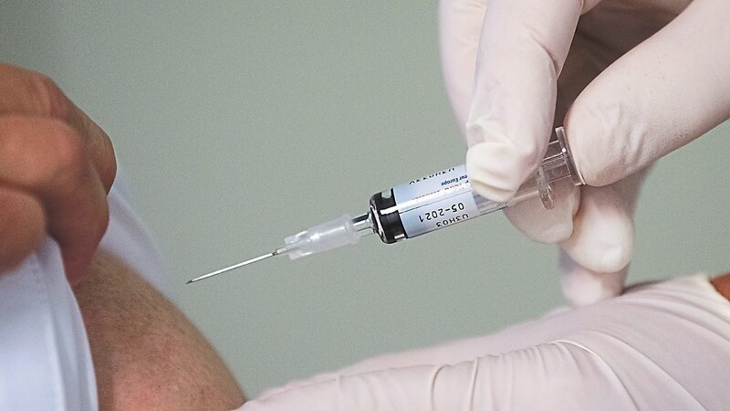 Trotz Pandemie empfiehlt die Ständige Impfkommission (STIKO) des Robert-Koch-Instituts keine Ausweitung der Grippeschutzimpfung auf die Gesamtbevölkerung.