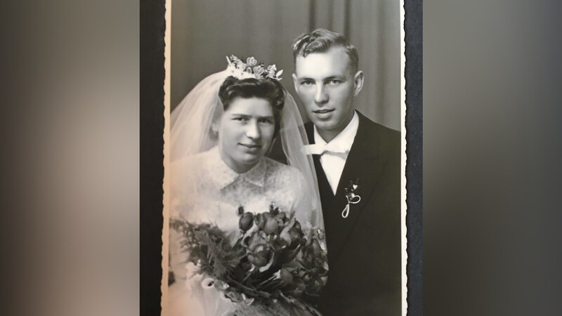 1957 heirateten beide auf dem Standesamt in Pankofen und kirchlich in St. Magdalena.