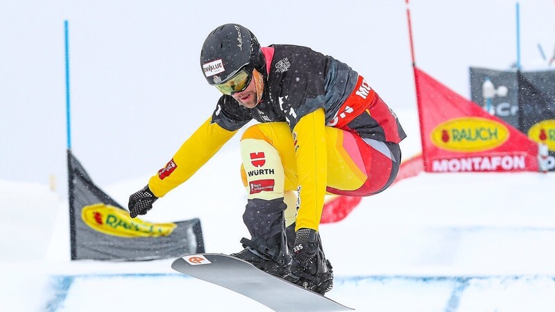 SCHON VOR DEM ERSTEN ABHEBEN ist Martin Nörl auf dem Boden der Tatsachen gelandet. "Nach und nach wurden alle Skigebiete zu Risikobereichen erklärt", sagt der Snowboardcrosser vom DJK-SV Adlkofen.