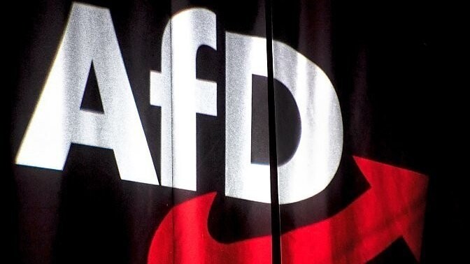 Das Landratsamt will die Teilnehmerzahl am Parteitag der bayerischen AfD begrenzen.