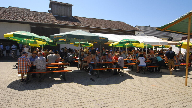 Gut besucht war auch heuer wieder das Dorffest der Feuerwehr Seyboldsdorf in Geiselsdorf.