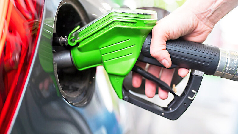 Auch beim Benzin sind steigende Kosten zu erwarten.