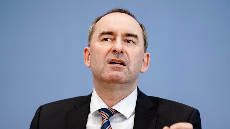 Wirtschaftsminister und Freie-Wähler-Chef Hubert Aiwanger geht zuversichtlich in die Bundestagswahl.