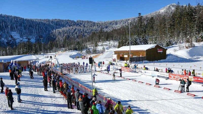 Das Hohenzollern-Skistadion kann sich über 1,7 Millionen Euro vom Bund freuen. Da macht das Skifahren doppelt Spaß.