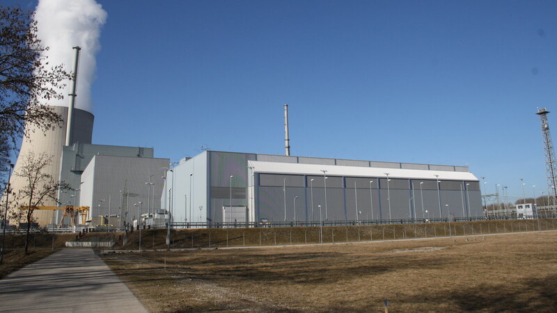 Josef Klaus will verhindern, dass im Zwischenlager Bella beim Kernkraftwerk Isar Castoren aus Wiederaufarbeitungs-Anlagen im Ausland eingelagert werden.