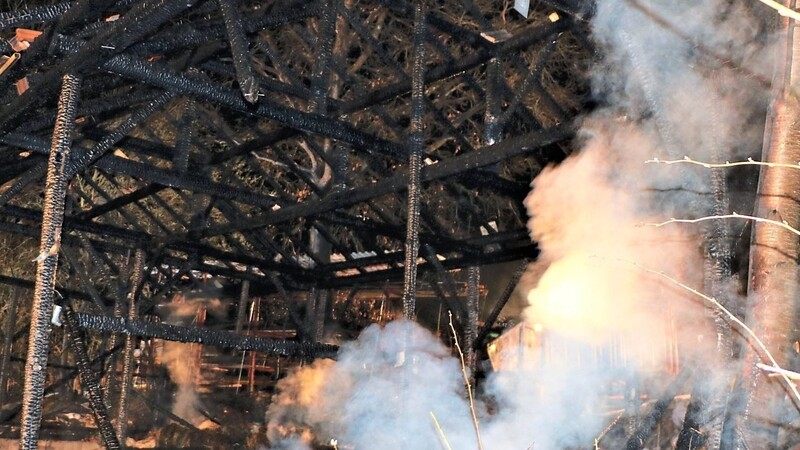 In der Nacht des 1. April brannte diese Scheune nieder. Auf vorsätzliche Brandstiftung gibt es noch keine Hinweise.