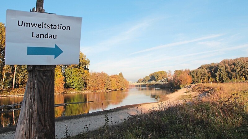 Die renaturierte Isar wird nur ein Teil sein, der in die Umweltbildungsprojekte einer Umweltstation einbezogen werden soll. Das Gebäude soll ganz in der Nähe lokalisiert werden, im Bereich der Pendlerparkplätze an der Alten Umgehungsstraße. Änderungen bei der Detailplanung vorbehalten.