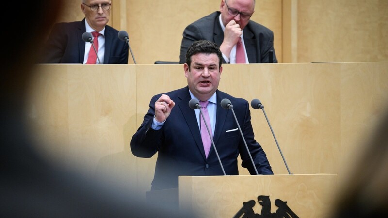 Bundesarbeitsminister Hubertus Heil (SPD) kündigte an, nun den Vermittlungsausschuss von Bundestag und Bundesrat einzuschalten.