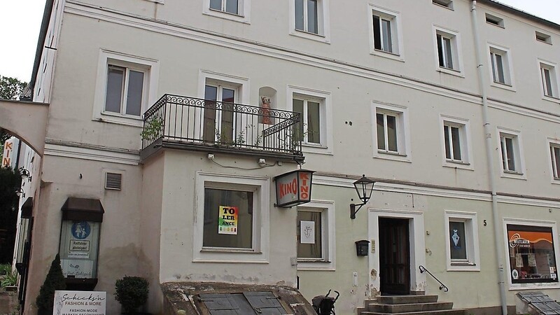 Während das Kinogebäude im Besitz der Stadt bleibt, wurde der zur Ringstraße gelegene Teil jetzt verkauft.