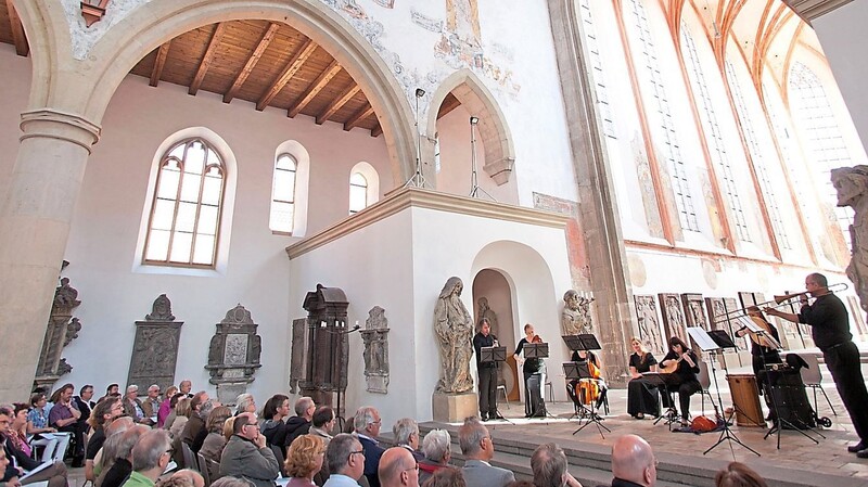 Eins von dreizehn Konzerten findet in der weiträumigen Minoritenkirche statt. Abstand zu halten, ist hier kein Problem.