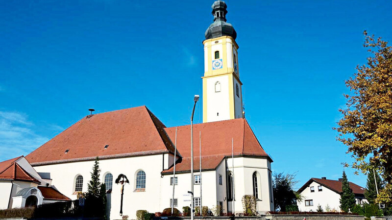 Die Alburger Kirche St. Stephan soll heuer für 1,343 Millionen Euro außen saniert werden.