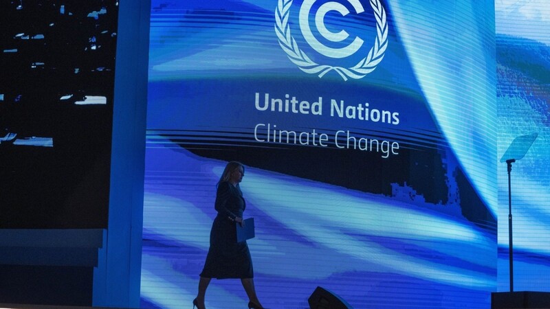 UN-Weltklimakonferenz COP27: Vertreter aus rund 200 Staaten debattieren zwei Wochen lang, wie die Erhitzung der Erde eingedämmt werden kann. Dabei zeigt der Ort der Konferenz selbst ein Problem auf.