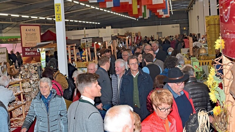 Der Bauernmarkt in der Veranstaltungshalle und im Freigelände bei Möbel Biller ist am Samstag und Sonntag jeweils von 10 bis 17.30 Uhr geöffnet.