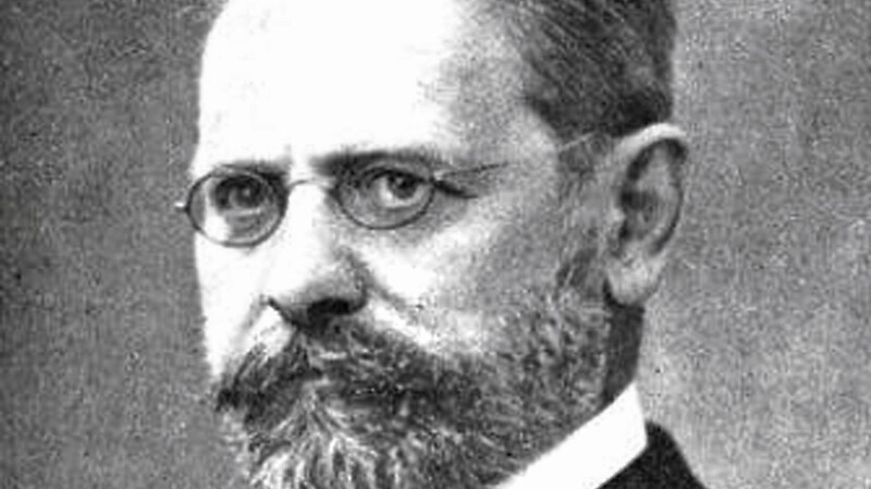 1901 wurde Frauendorfer in den Adelsstand erhoben und hieß fortan Heinrich Ritter von Frauendorfer.
