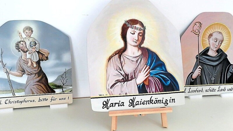 In frischen Farben und mit neuem Aussehen präsentieren sich die Bildnisse der Heiligen der Lamberg-Bildstöckl.