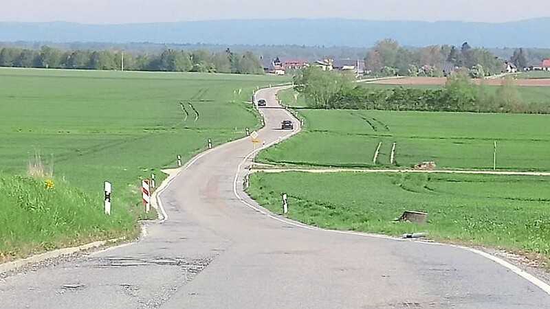 Die Straße zwischen Riekofen und Sünching sowie ein Rad- und Wirtschaftsweg werden gebaut.