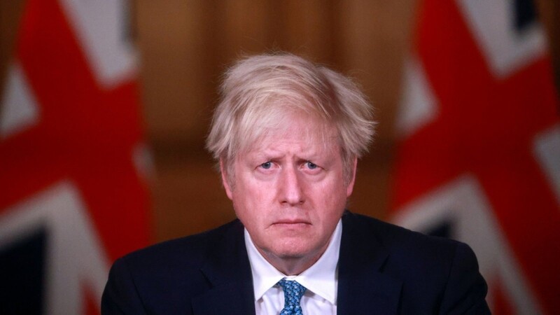 Der Premierminister von Großbritannien, Boris Johnson, gibt in der Downing Street eine Pressekonferenz zur Corona-Pandemie.