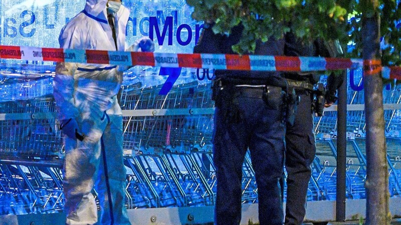 Tatort Abensberg: Die Polizei hat einen Verdächtigen festgenommen, der einen Mann erschoss und einen weiteren schwer verletzte.