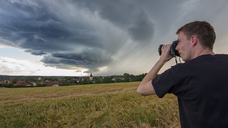 Benjamin Wolf aus Tübingen jagt als Hobby Extrem-Wetter nach, um Fotos zu machen.