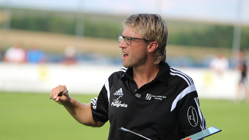 Bogens Trainer Andreas Wagner. (Foto: Fabian Roßmann)
