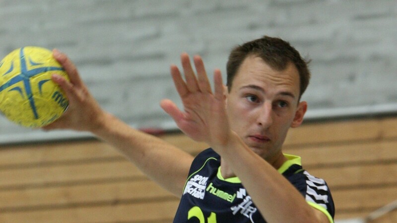 Stefan Axthaler wurde in der Saison 2010/11 in der Handball-Bayernliga mit 140 Volltreffern Torschützenkönig. Zum Klassenerhalt reichte es für "seine" TG Landshut am Ende trotzdem nicht (Foto: Müller).