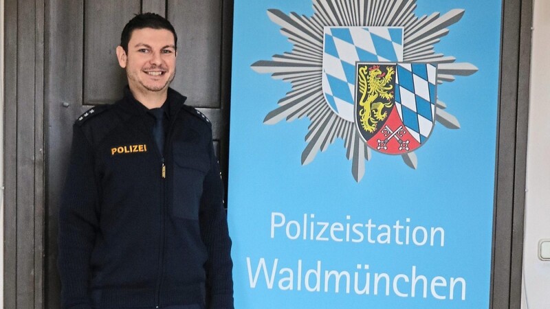 Polizeihauptkommissar Thomas Schmidt (35) leitet seit November die Polizeistation Waldmünchen.