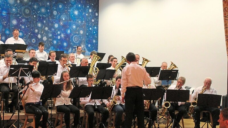 Das Orchester unter der Leitung von Michael Fuss spielte auch bekannte Melodien aus Musicals.