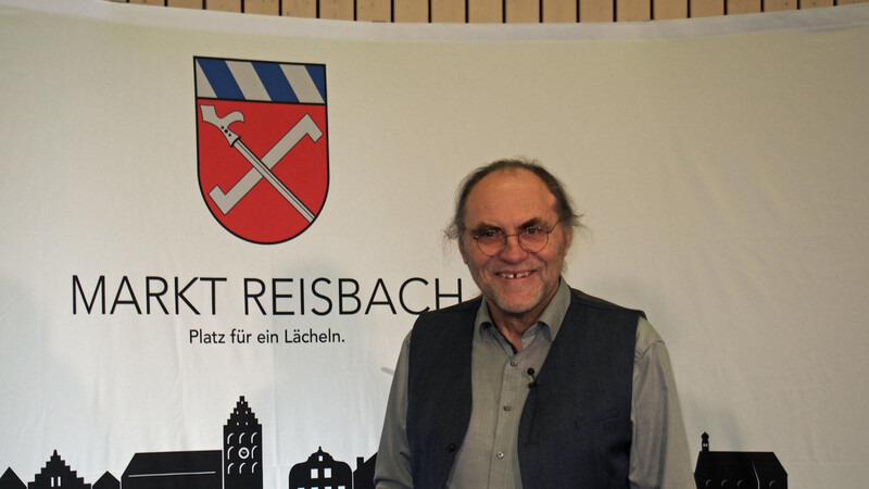 Bürgermeister Rolf-Peter Holzleitner hielt die erste Bürgerversammlung online ab.