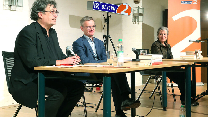 Gregor Hoppe, Bernhard Bachem und Beate Himmelstoß erzählten, lasen und diskutierten mit dem Publikum.
