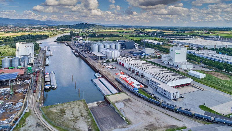 Der Hafen Straubing-Sand kann eine erfolgreiche Bilanz 2021 ziehen.