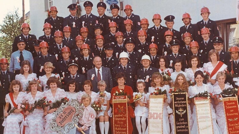 Der Jubelverein im Jahr 1976 beim 80-jährigen Gründungsfest.
