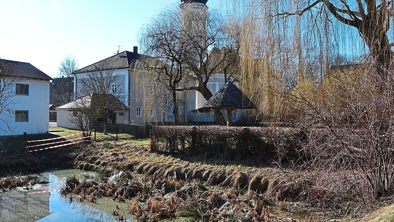 Teurer aus ursprünglich geplant wird die Freizeitanlage Klosterberg. Grund dafür sind die Entsorgung des Schlamms aus dem Weiher, die nach dem Städtebauprogramm nicht förderfähig sind.
