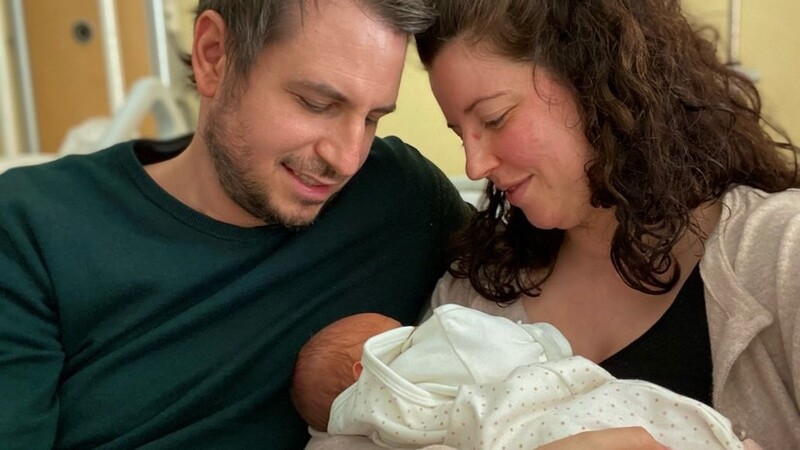 Matthias Kohlmayer und seine Frau Isabella haben am Samstagmorgen um 5.35 Uhr eine Tochter bekommen: Sie heißt Ella.
