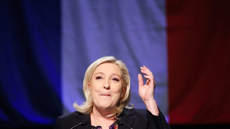 Niederlagen in allen Regionen haben die Erfolgsserie von Frankreichs rechtsextremer Front National (FN) vorläufig gestoppt. Unmittelbar nach Ende des zweiten Wahlgangs gab sich Parteichefin Marine Le Pen dennoch kämpferisch.