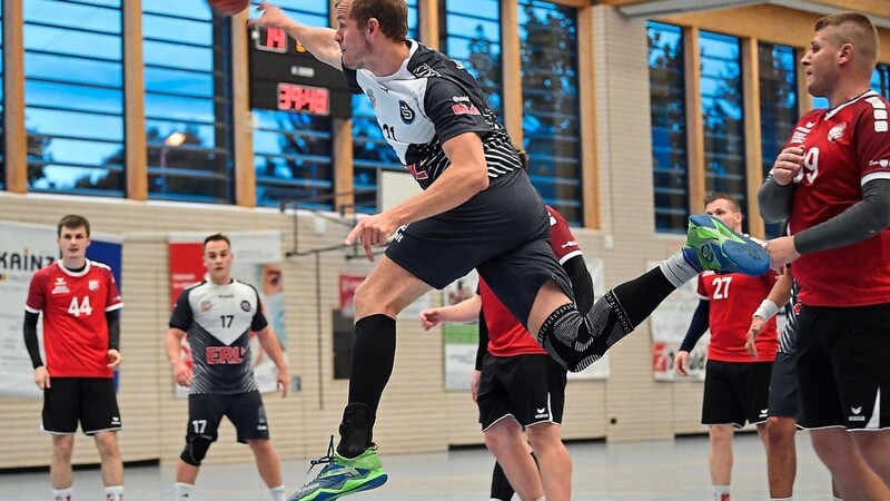 Nicht entscheidend durchsetzen konnten sich die Deggendorfer Bezirksoberliga-Handballer in Eching und mussten daher am Ende eine vermeidbare Niederlage quittieren.